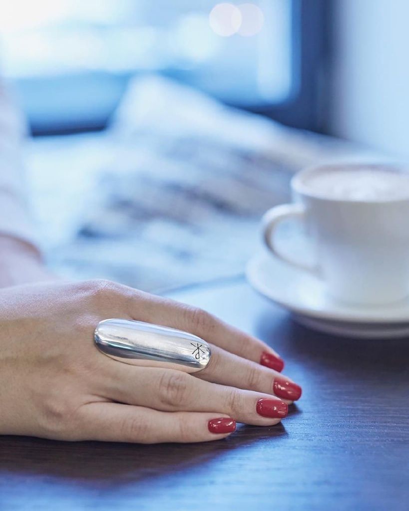 ���� ���