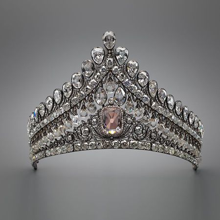 Диадема кокошник 450.jpg