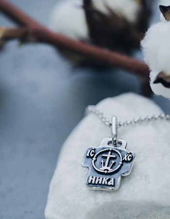 Крест на гайтане 350.jpg