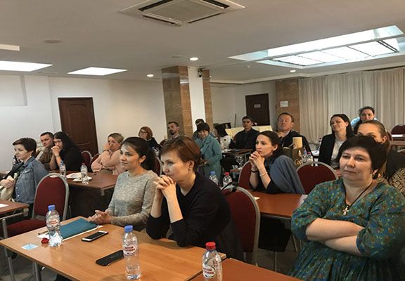 Партнеры на встрече IMG_20180612_212836_238 576.jpg